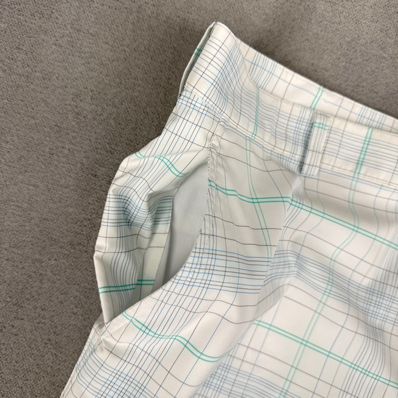 Nike Golf Shorts Mens 40 White Bermuda Plaid Stretch Performance Long 11” Inseam - Picture 7 of 13